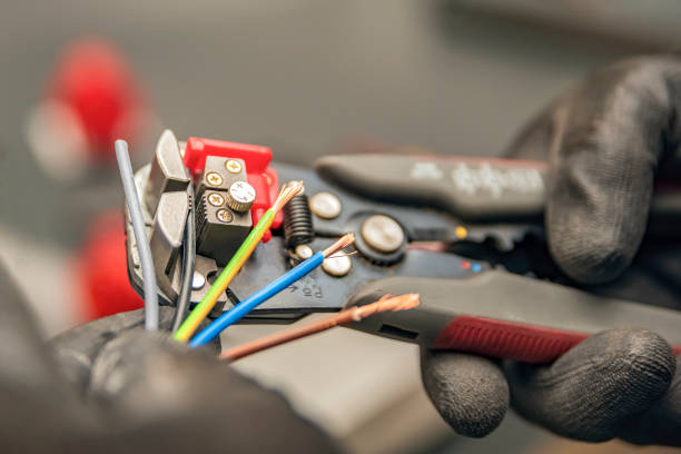 Best Affordable Emergency Electrician  in Haskell, TX